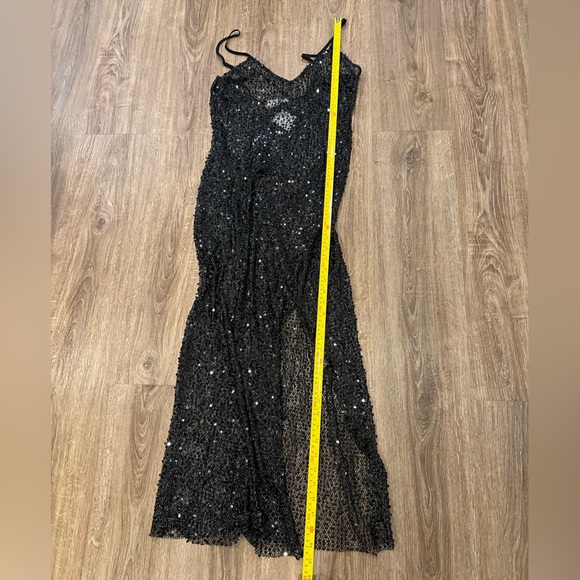 BNWT Sequin mesh maxi dress with slit - Picture 4 of 12